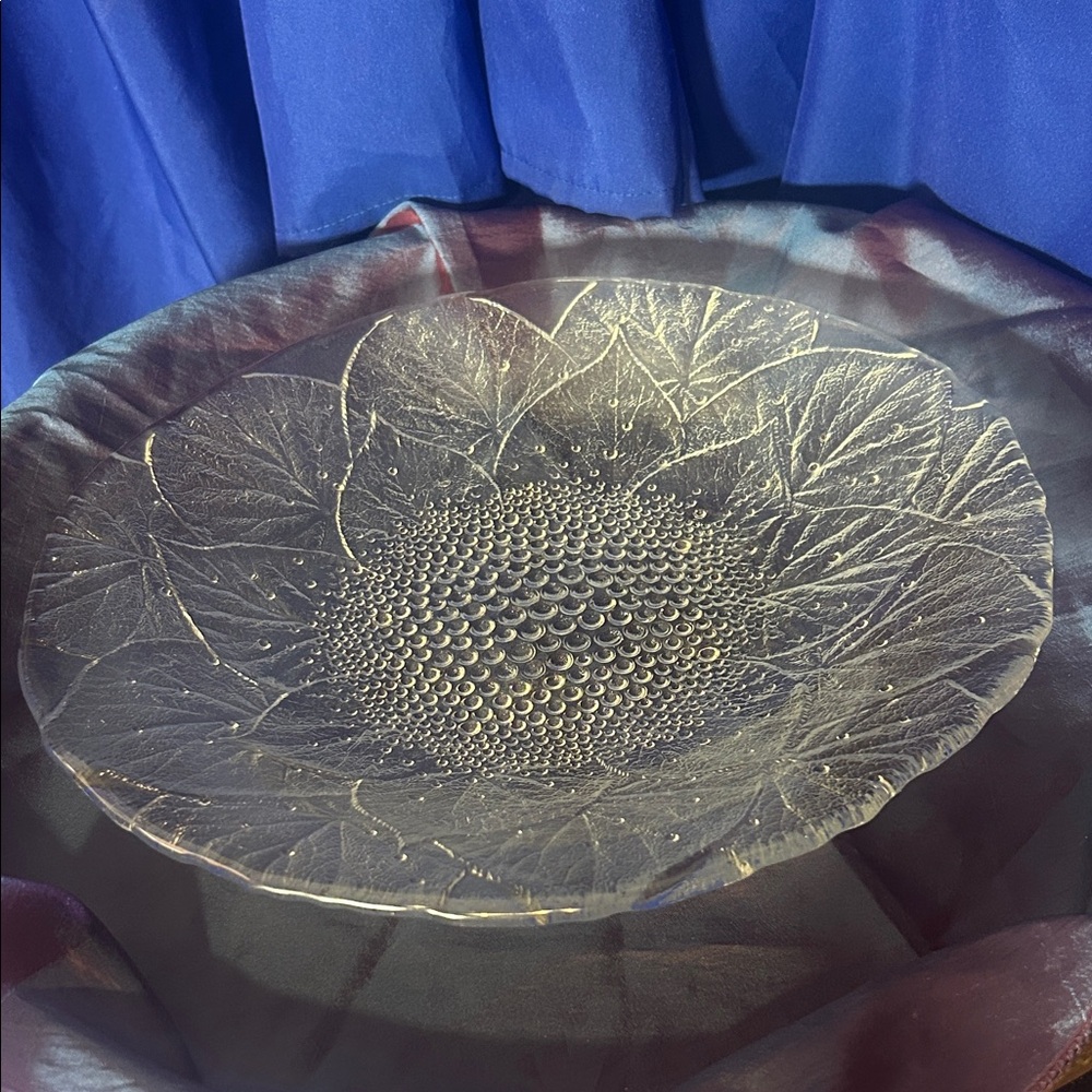 Elegant Beaded glass Hobnail Center 12 inch Decorative Glass Plate